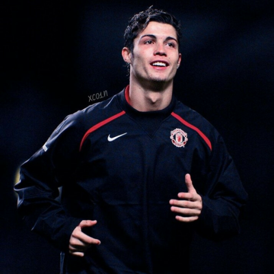 阿姆斯特丹市长：已对阿贾克斯球场燃放烟花一事展开调查（阿姆斯特丹市长宣布启动对阿贾克斯球场烟花事件的调查）