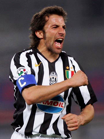 约罗：差点赢得点球？我想展现盘带，踢球就是为了这个（约罗：险造点球，我踢球就是为展现盘带）