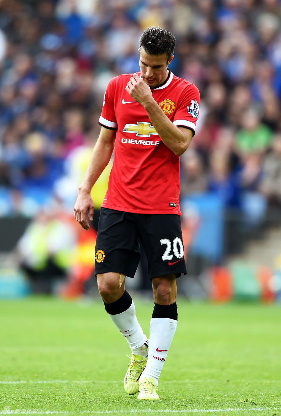 布翁焦尔诺谈主场欧冠首秀：听见欧冠主题曲时我感到无比激动（布翁焦尔诺回忆主场欧冠首秀：欧冠主题曲响起那刻让我激动万分）