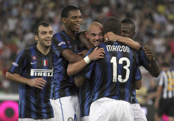 埃迪·豪回应吉马良斯：我不认为球队一团糟，但问题确实存在（埃迪·豪回击吉马良斯：否认球队失控，承认仍有问题）