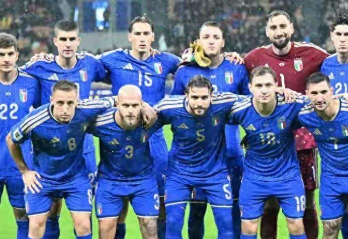 记者：申花本周二结束假期，重新集结备战今年的亚冠收官战（记者：申花将于周二收假再集结，备战今年亚冠收官战）