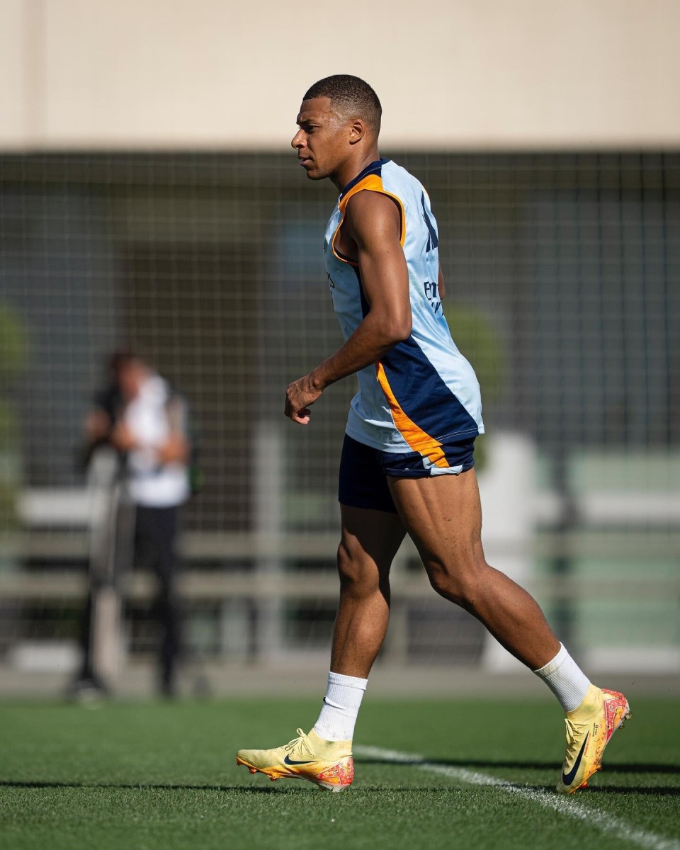 半场战报：霍芬海姆2-0汉堡，卡巴克建功，普罗梅尔传射（半场：霍芬海姆2-0领先汉堡，卡巴克破门，普罗梅尔一传一射）