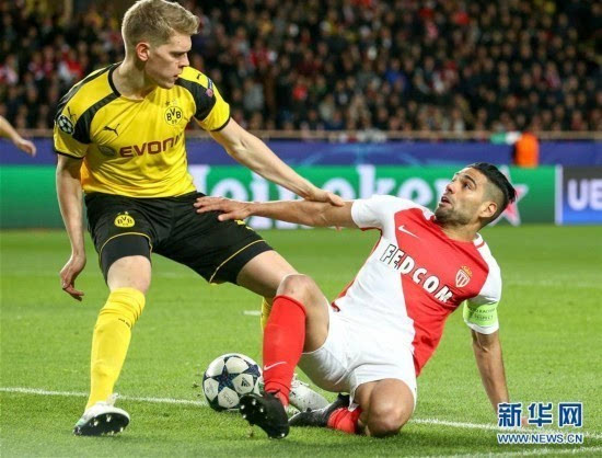 中超：山东泰山主场2-0完胜青岛队（中超丨山东泰山主场两球完胜青岛队）